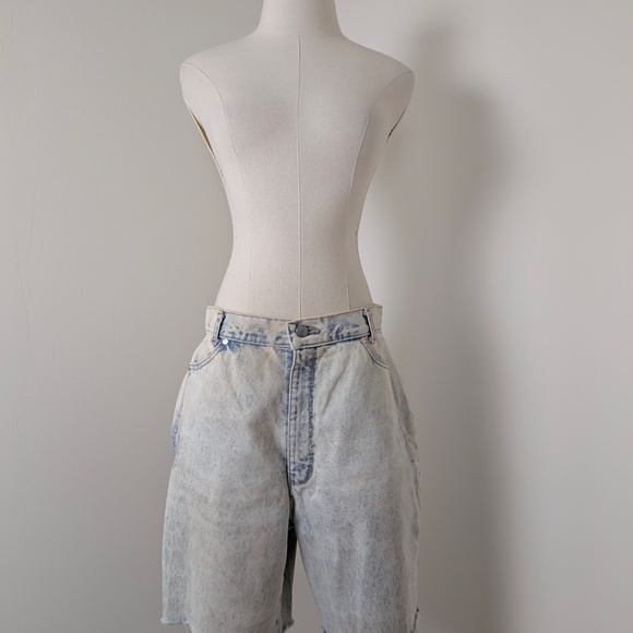 80s Stone Washed Denim Shorts Cut Offs High Rise Bleached Vintage Bermuda - Picture 8 of 12